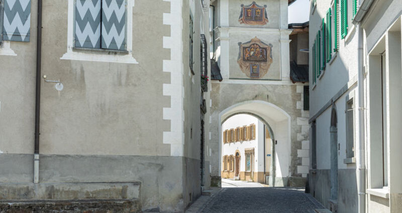 Obertor mit verschiedenen Bemahlungen