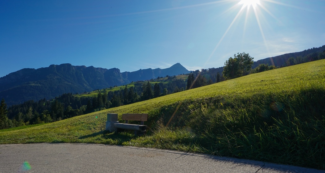 Lesebänkli Tartar mit Piz Beverin