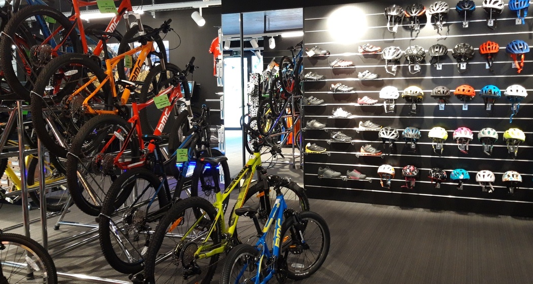 Grosse Auswahl an Bikes