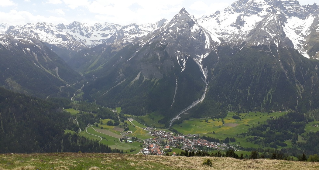 Auf dem Cuolm da Latsch