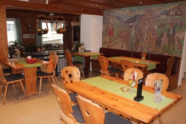 rustikaler Essbereich