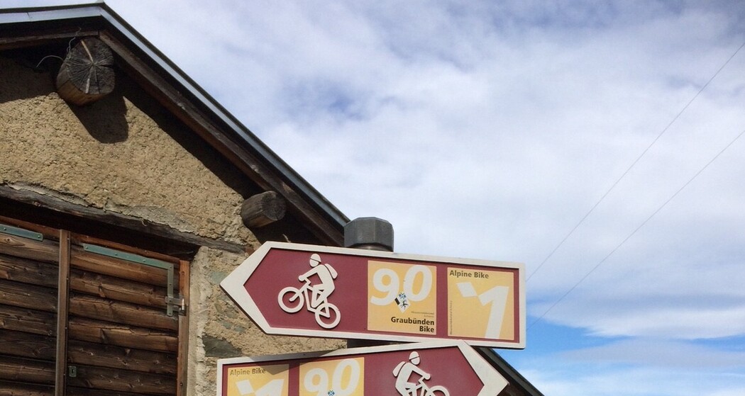 Landschaftlich reizvolle Rundwanderung um Vals (oua_43057850_image)