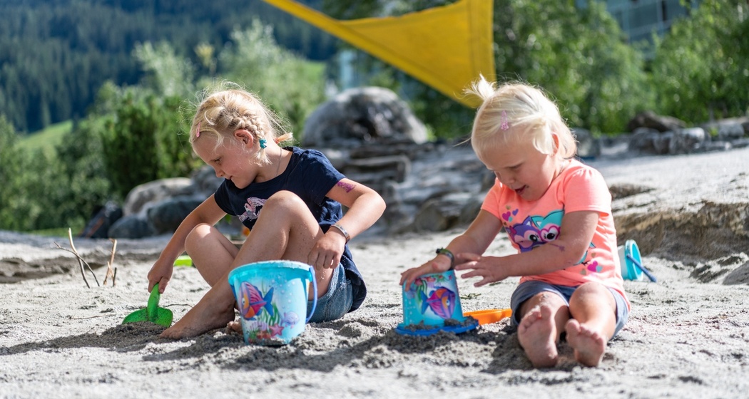 Am Badesee Lai Barnagn (oua_43185649_image)
