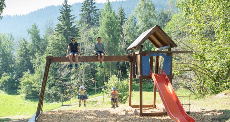 Spielplatz Chischlun, Flond