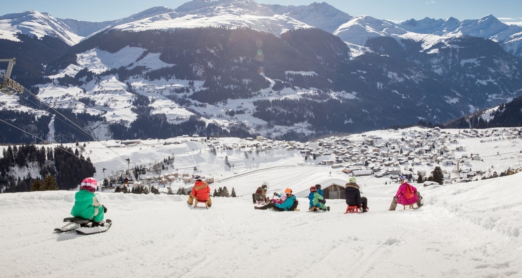 Schlitteln Crest Falla - Brigels (oua_43713930_image)