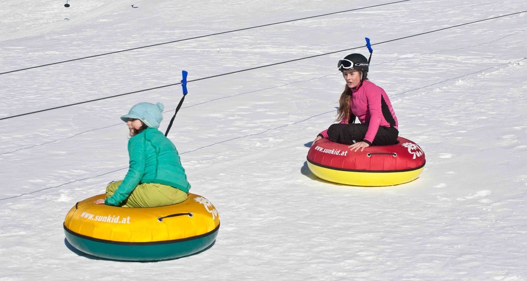 Snowtubing Spass im Lift