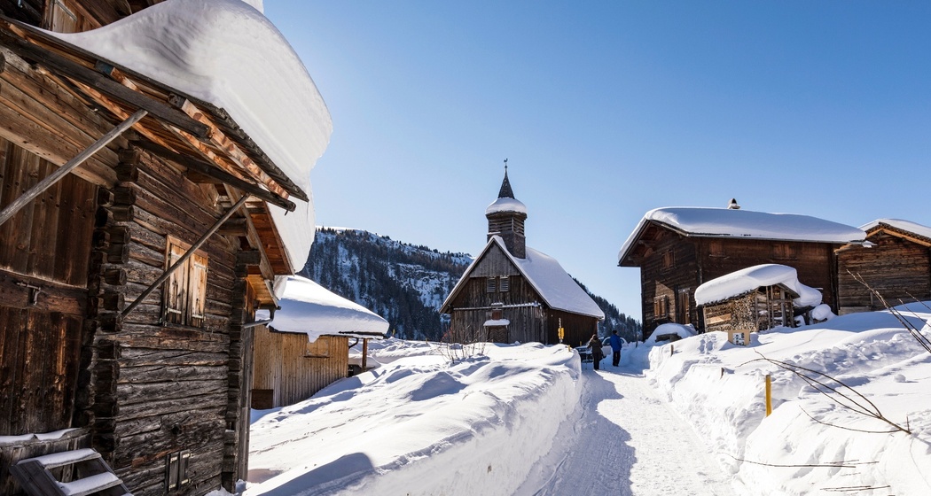 Obermutten im Winter