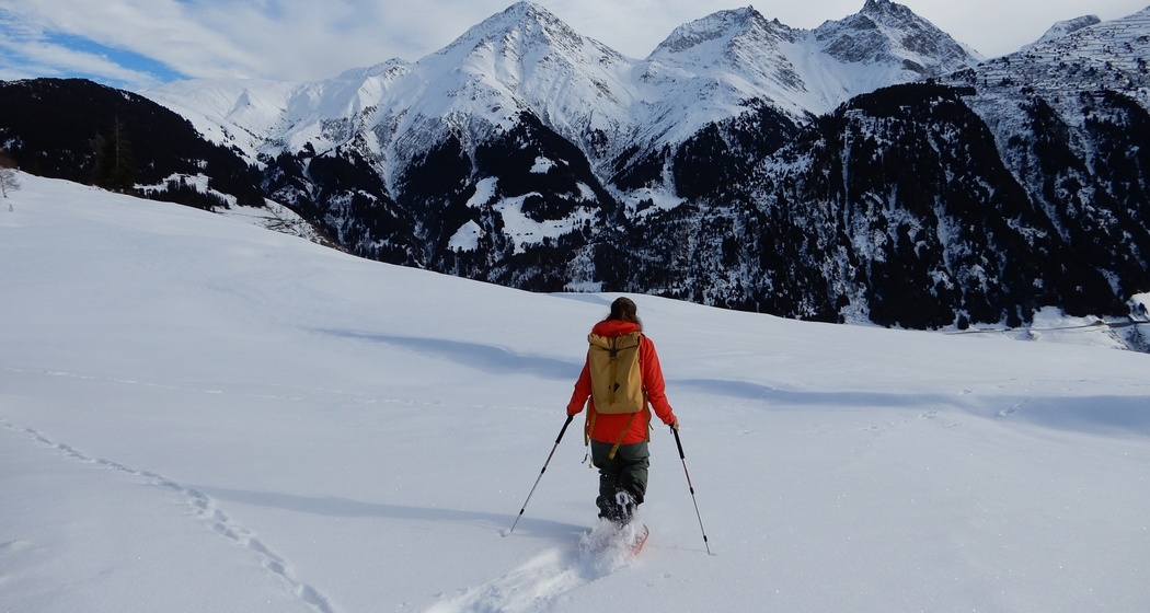 Zu Tal übers freie Feld