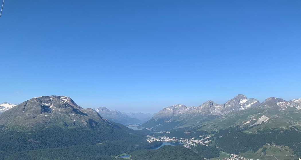 Sicht von Muottas Muragl aufs Engadin