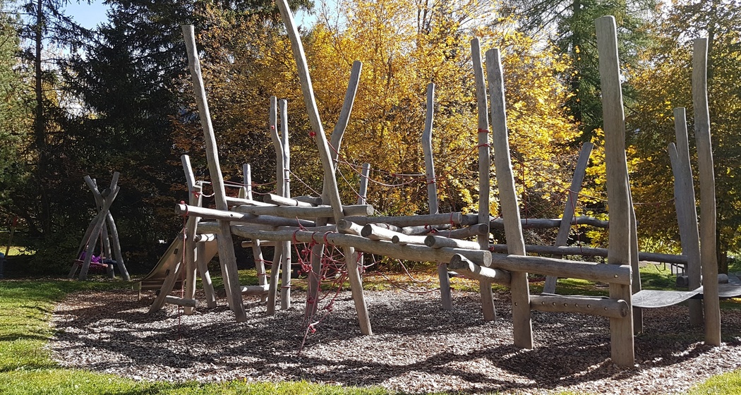 Spielplatz beim Kurhaus Bergün (oua_45021215_image)