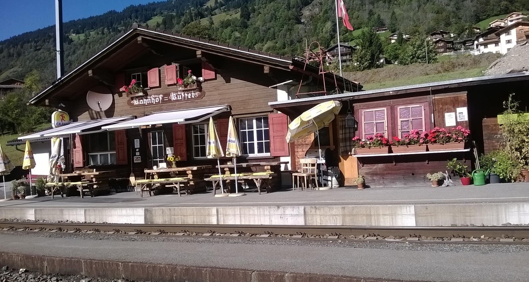 Bahnhöfli Saas