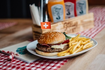 Mountain's Akt Davos Diner (oua_45097102_image)