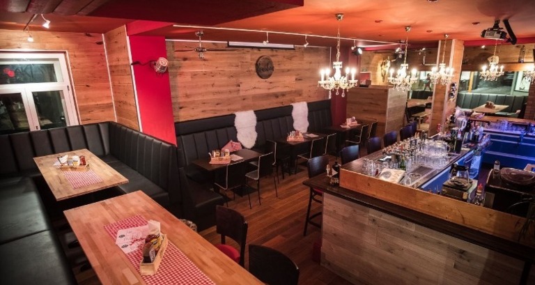 Mountain's Akt Davos Diner (oua_45097104_image)