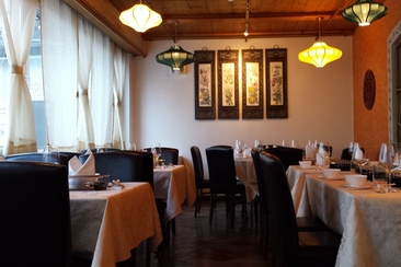 Restaurant Emerald (oua_45097146_image)