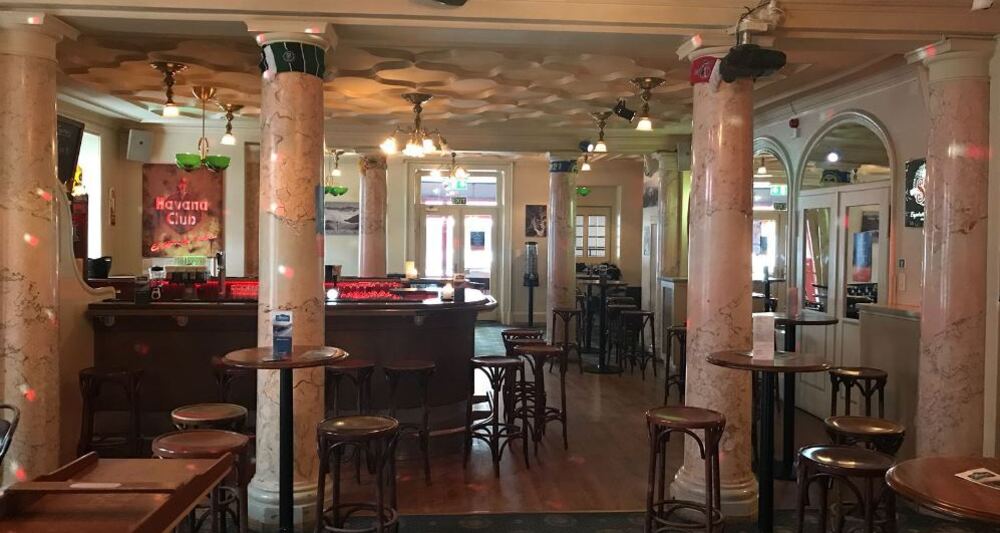 Montana Bar / Mahalo GmbH (oua_45097512_image)