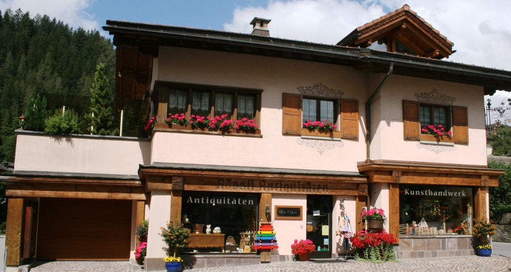 Rössli Antiquitäten und Holz-Spielwaren (oua_45097747_image)