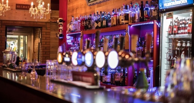 Mountain's Akt Bar (oua_45097958_image)