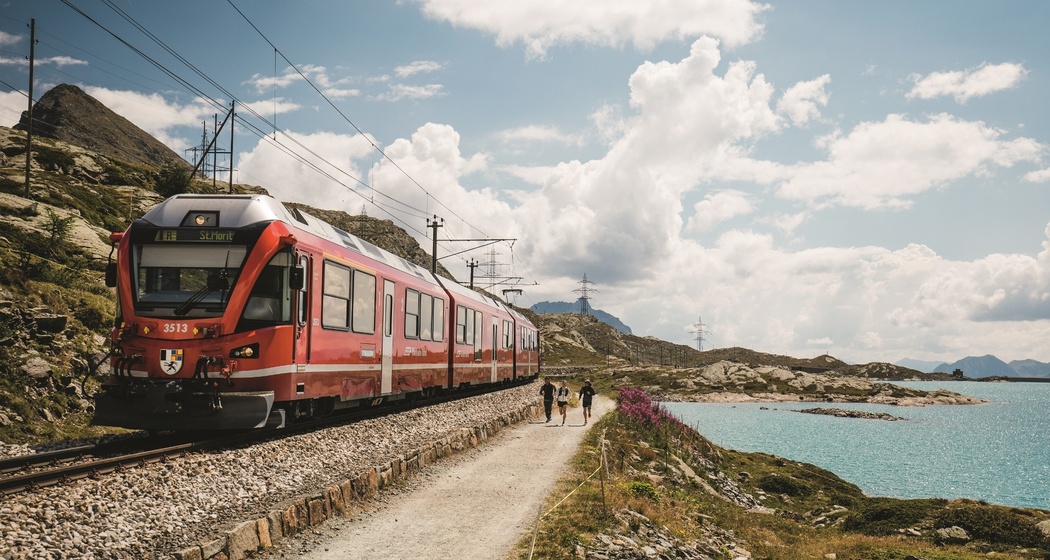 Der Lago Bianco auf dem Berninapass
