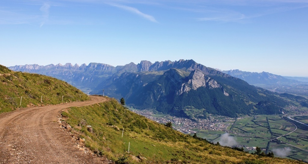 Unterwegs auf gut ausgebauten Forststrassen