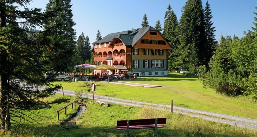 Ehemaliges Kurhaus Sennis