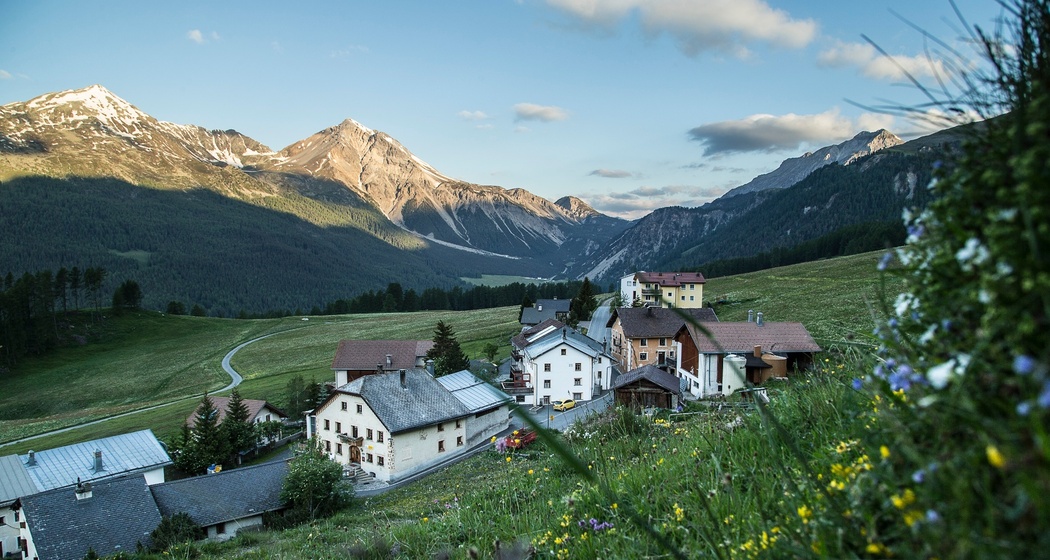 Im Hintergrund Piz Daint und Piz Dora