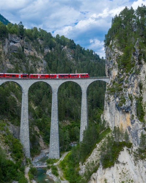33 Via Albula/Bernina (10 Etappen)