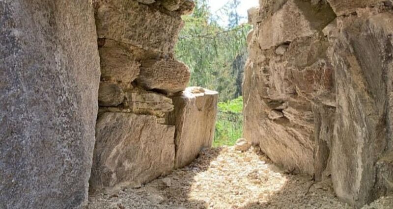 Burgruine Schwarzenstein, Obersaxen