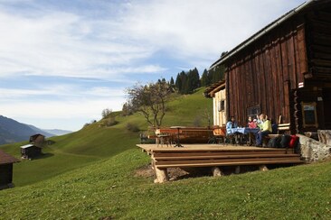 Sunnäbeizli Hennägadä (oua_50598204_image)