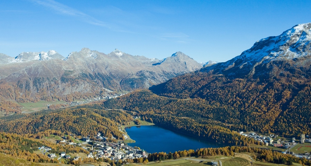 Sicht hinunter auf St. Moritz