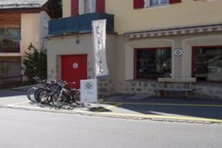 Ivo's Sportshop (oua_50644111_image)