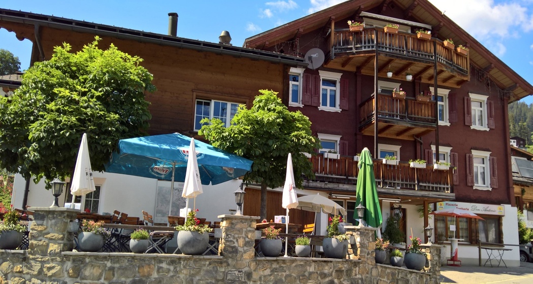 Pizzeria Don Antonio im Sommer