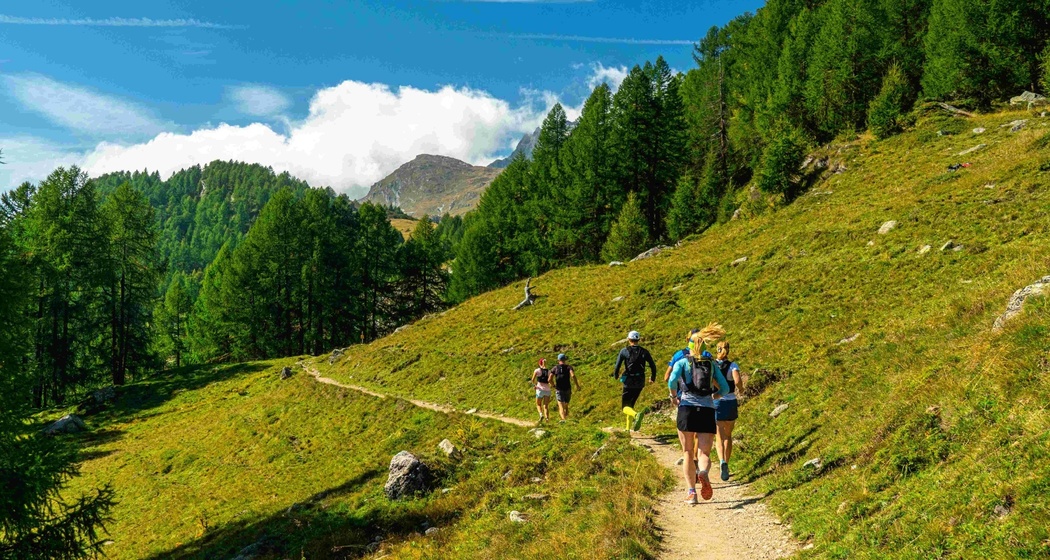 Trailrunner auf der Via Engiadina