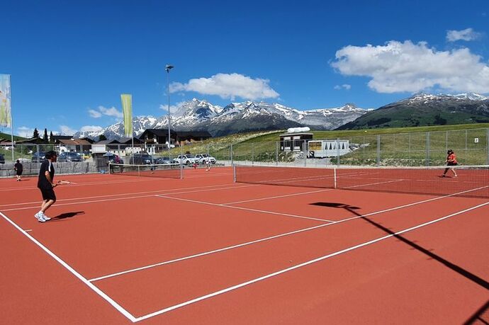 Tennisplatz Misanenga