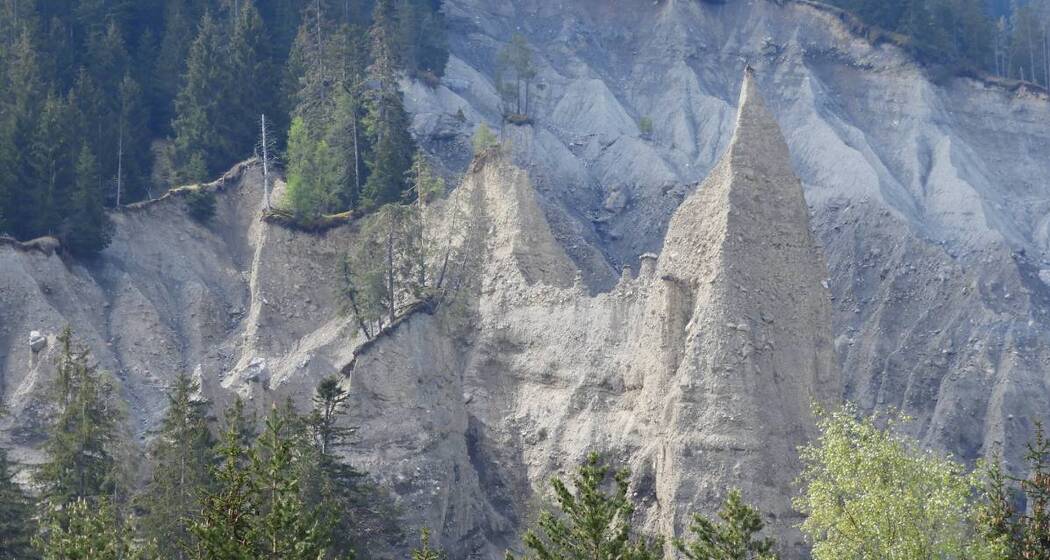 Die besonderen Erdpyramiden bei Molinis