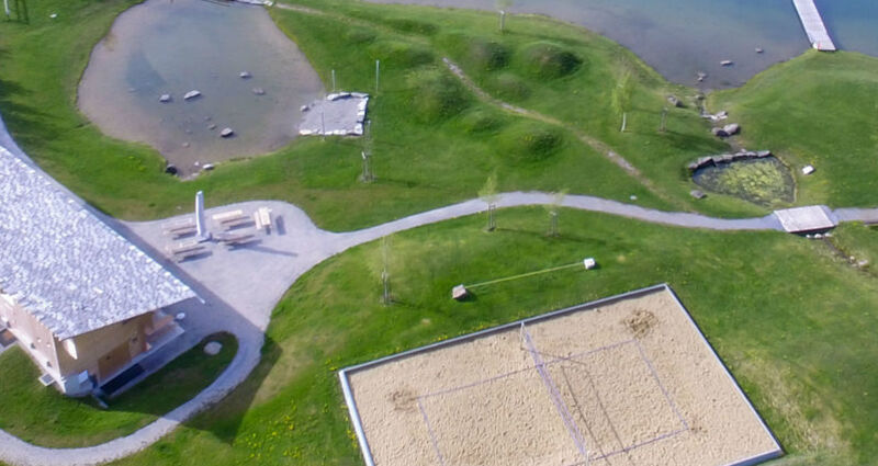 Beachvolleyballfeld aus der Vogelperspektive