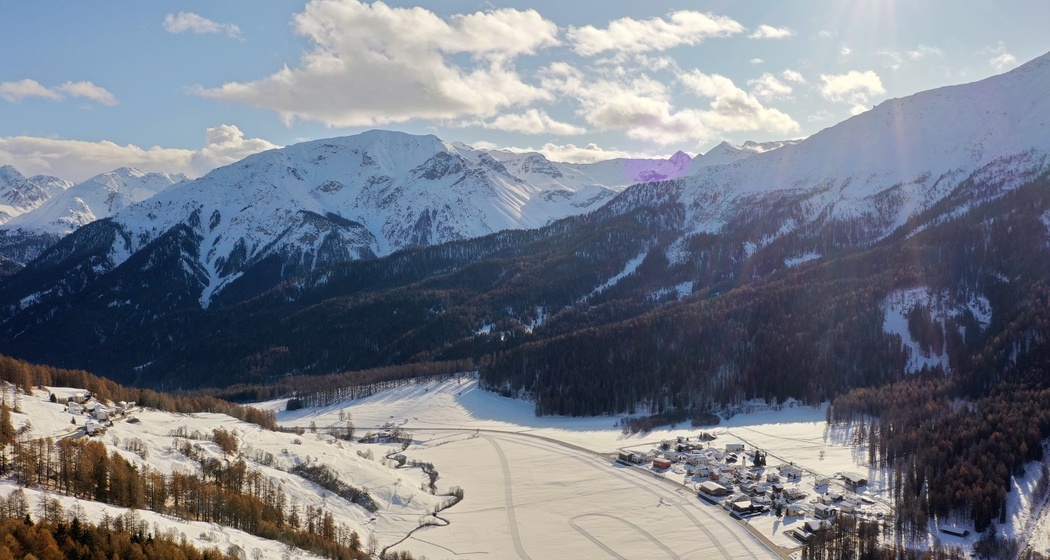 Blick von Tschierv nach Fuldera
