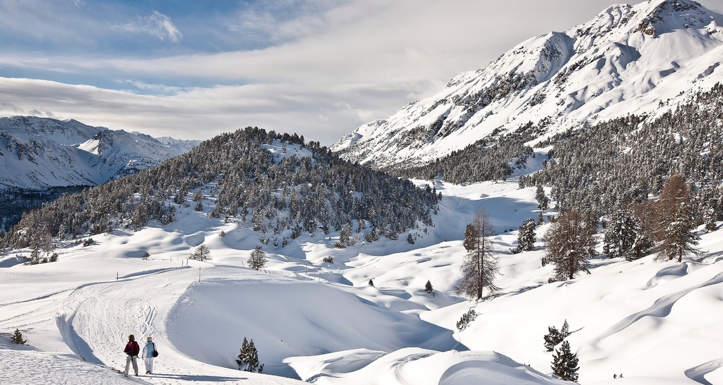 Winterwanderweg vom Bergrestaurant Alp da Munt zur Talstation Era Sot.