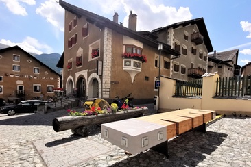 Energy Bänkli Dorfplatz Zuoz