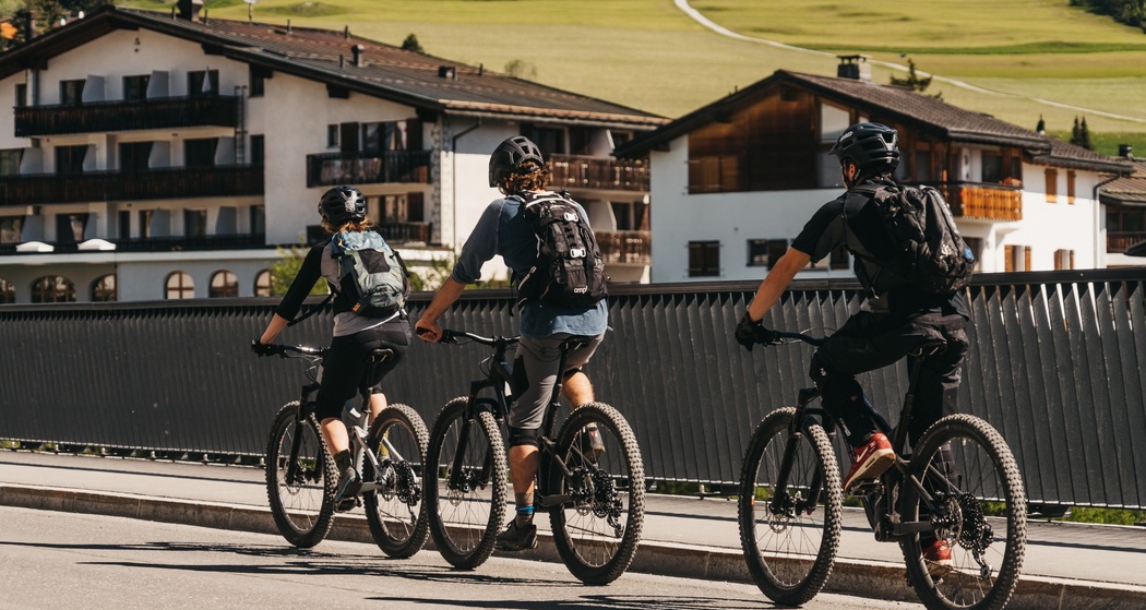 Stennabrücke Biker