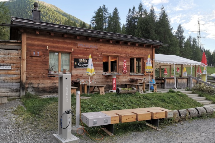 Energy Bänkli Prasüras