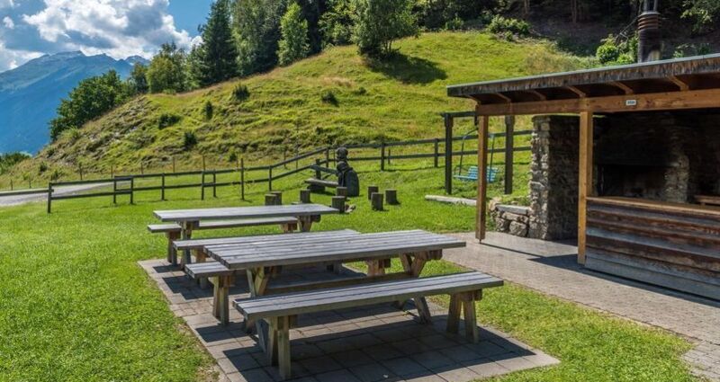 Feuerstelle Plaun Rueun, Cumbel (oua_52823987_image)