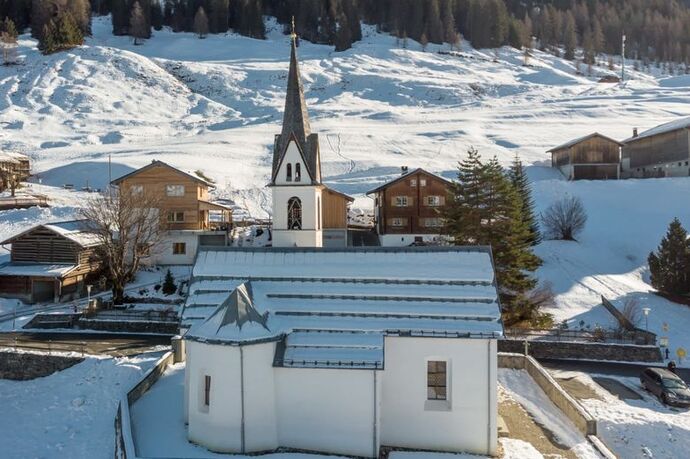 Kirche Sogn Gion, Camuns