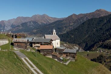 Weiler Sogn Andriu mit der gleichnamigen Kapelle