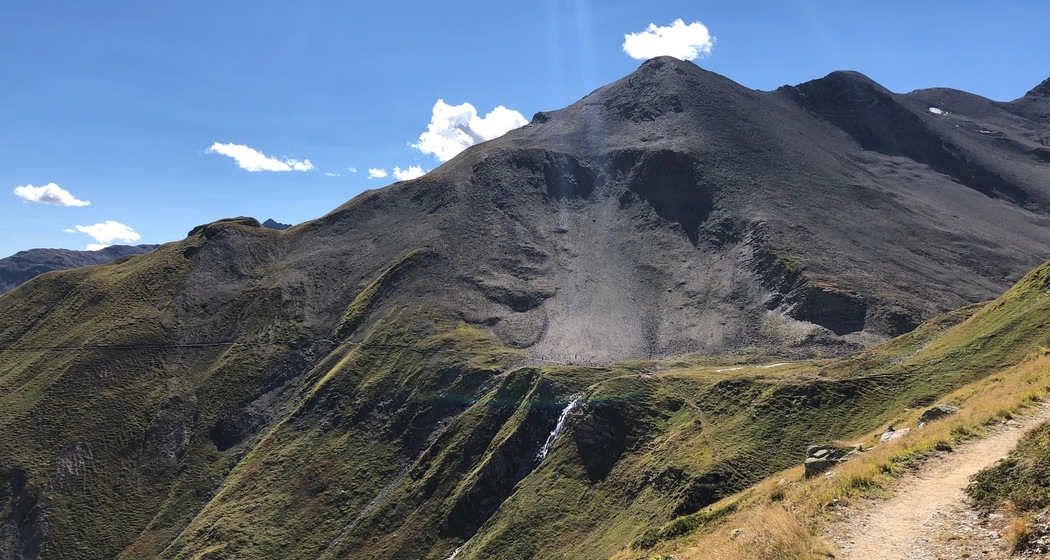 Weg auf die Fuorcla Gualdauna