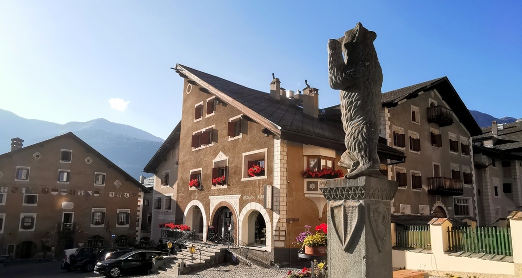 Energy Bänkli Dorfplatz Zuoz