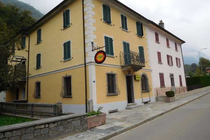 I due edifici ristrutturati del Fiadiré