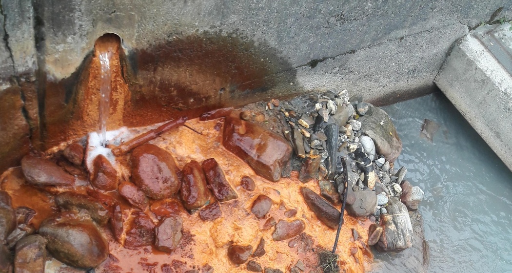 Überlauf der Ulrichsquelle in den Bach Brancla