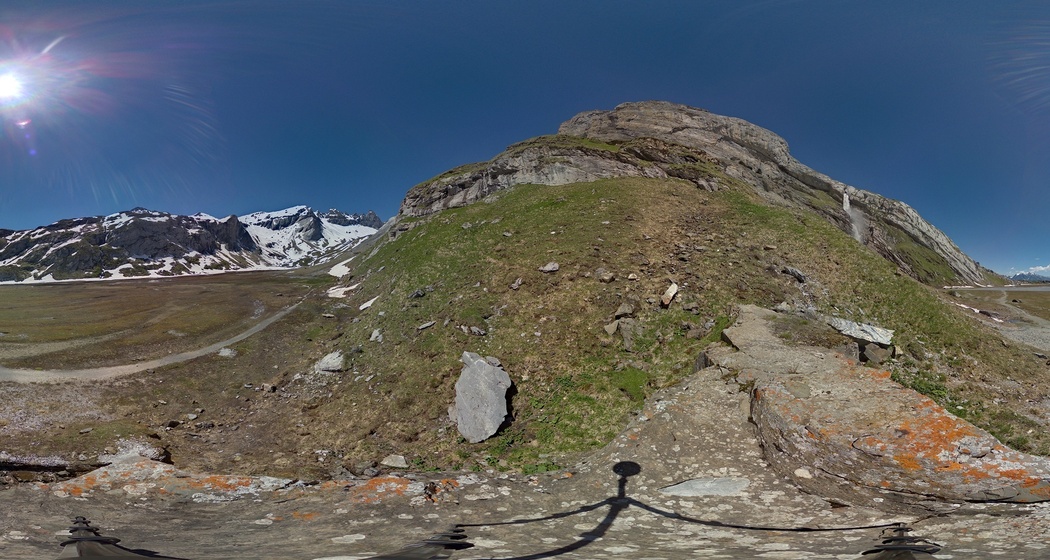 Video POI 3 - Tektoni und der Flug durchs Martinsloch (oua_53741683_image)