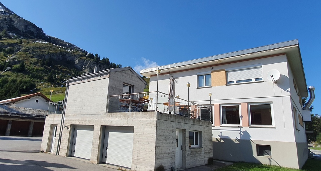 oua (53965051)