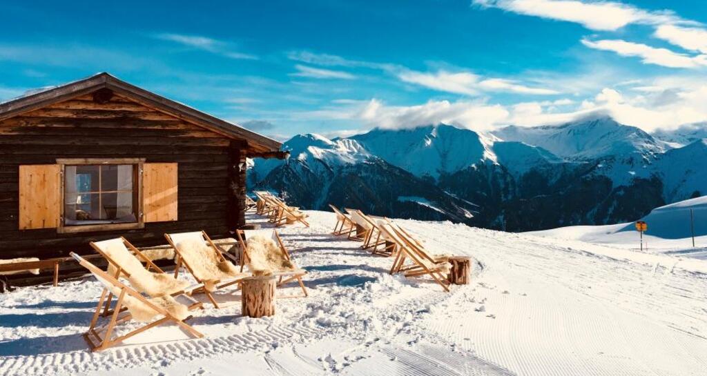 Bar Canorta Alp Sezner (oua_54470871_image)